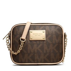 Michael Kors jet set crossbody